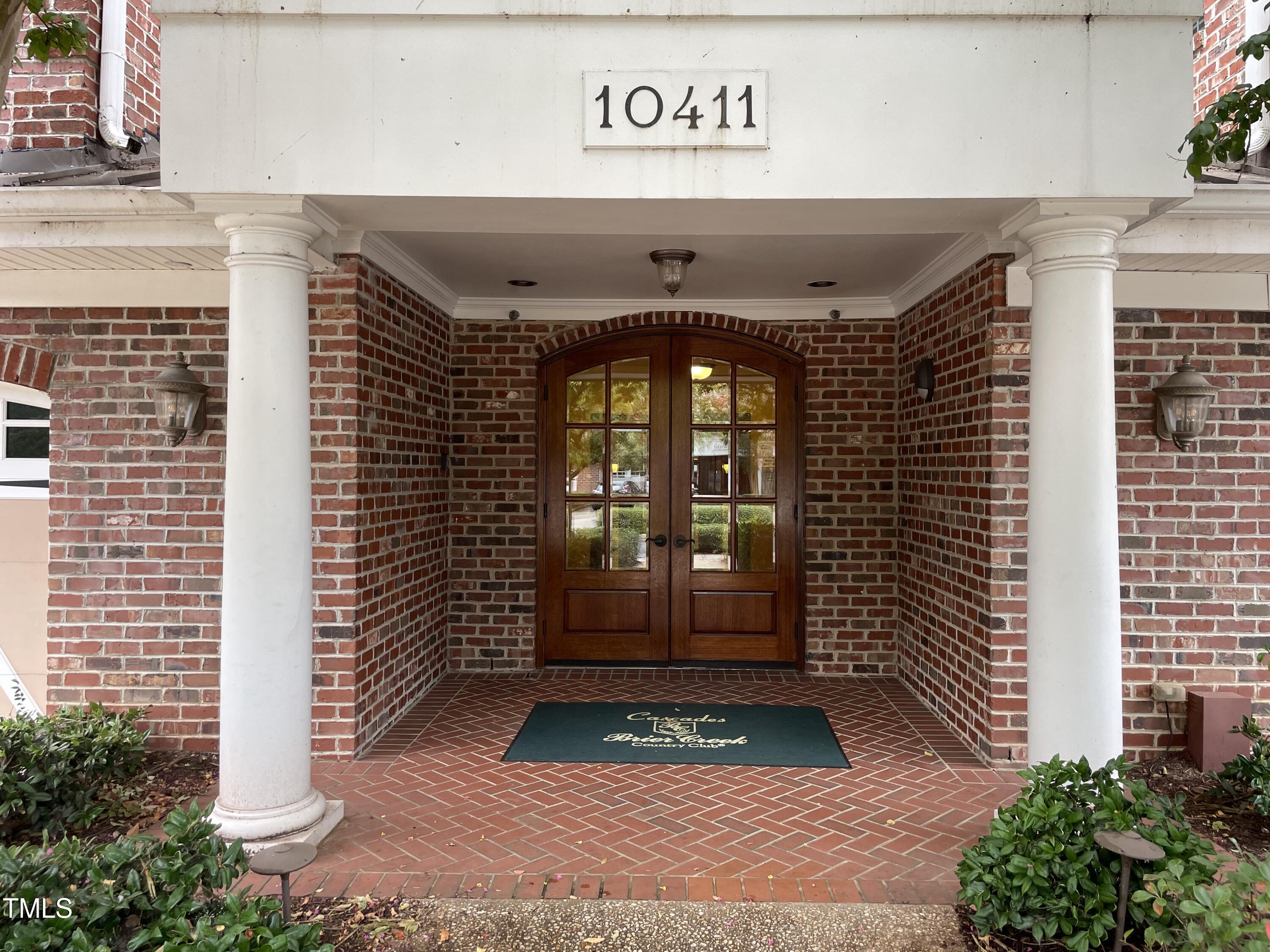 10411 Rosegate Court, Unit 6 Raleigh, NC 27617 - Photo 1 of 23 IMG_3079