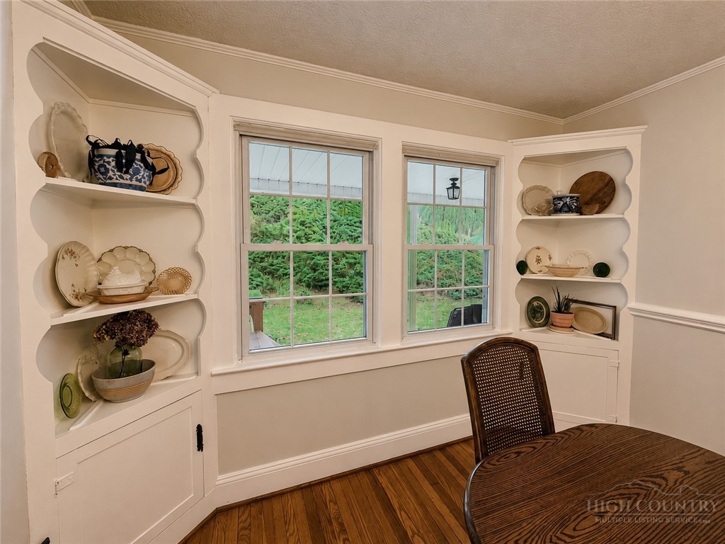 780 Wade Bare Road Jefferson, NC 28640 - Photo 6 of 32