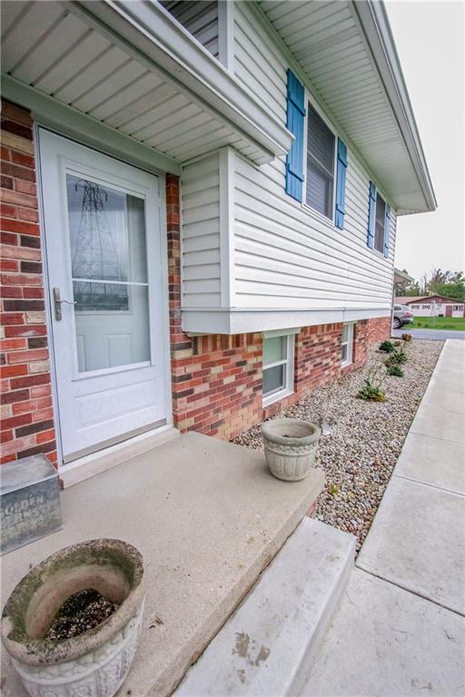 4512 Five Points Road Indianapolis, IN 46239 - Photo 3 of 31 Gallery Image 3