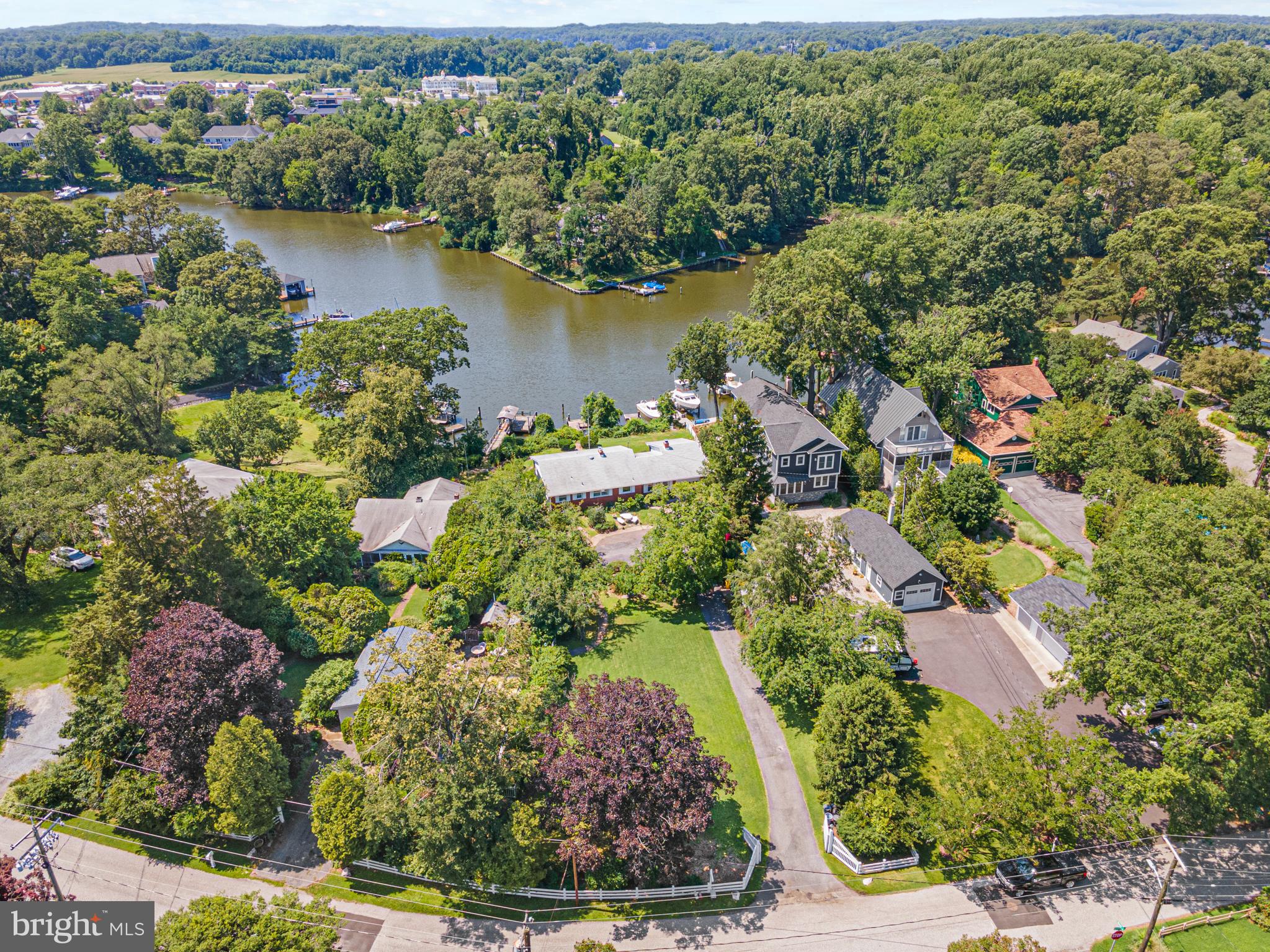 216 Riverside Road Edgewater, MD 21037 - Photo 28 of 35