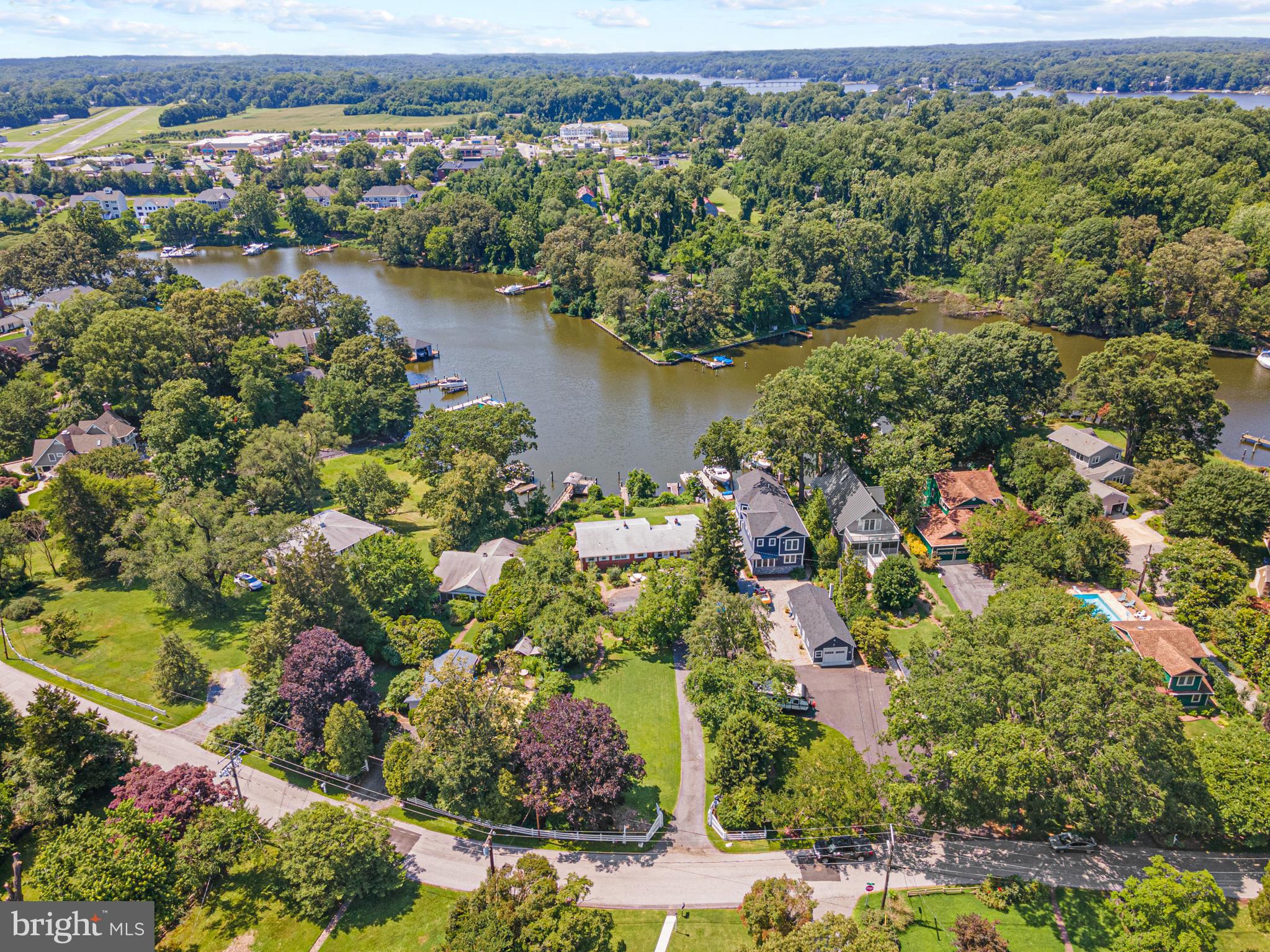 216 Riverside Road Edgewater, MD 21037 - Photo 29 of 35