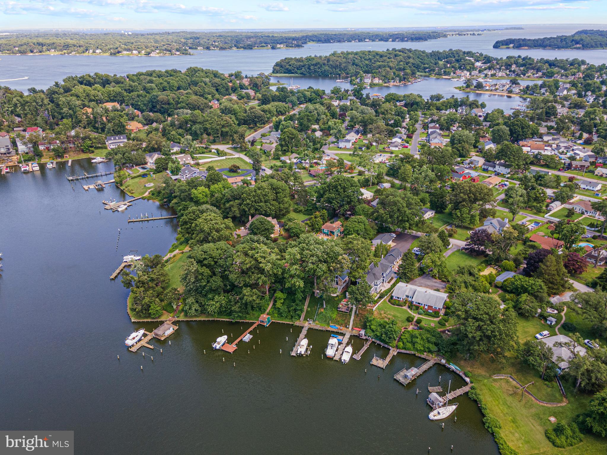 216 Riverside Road Edgewater, MD 21037 - Photo 9 of 35 Easy access to Chesapeake Bay!