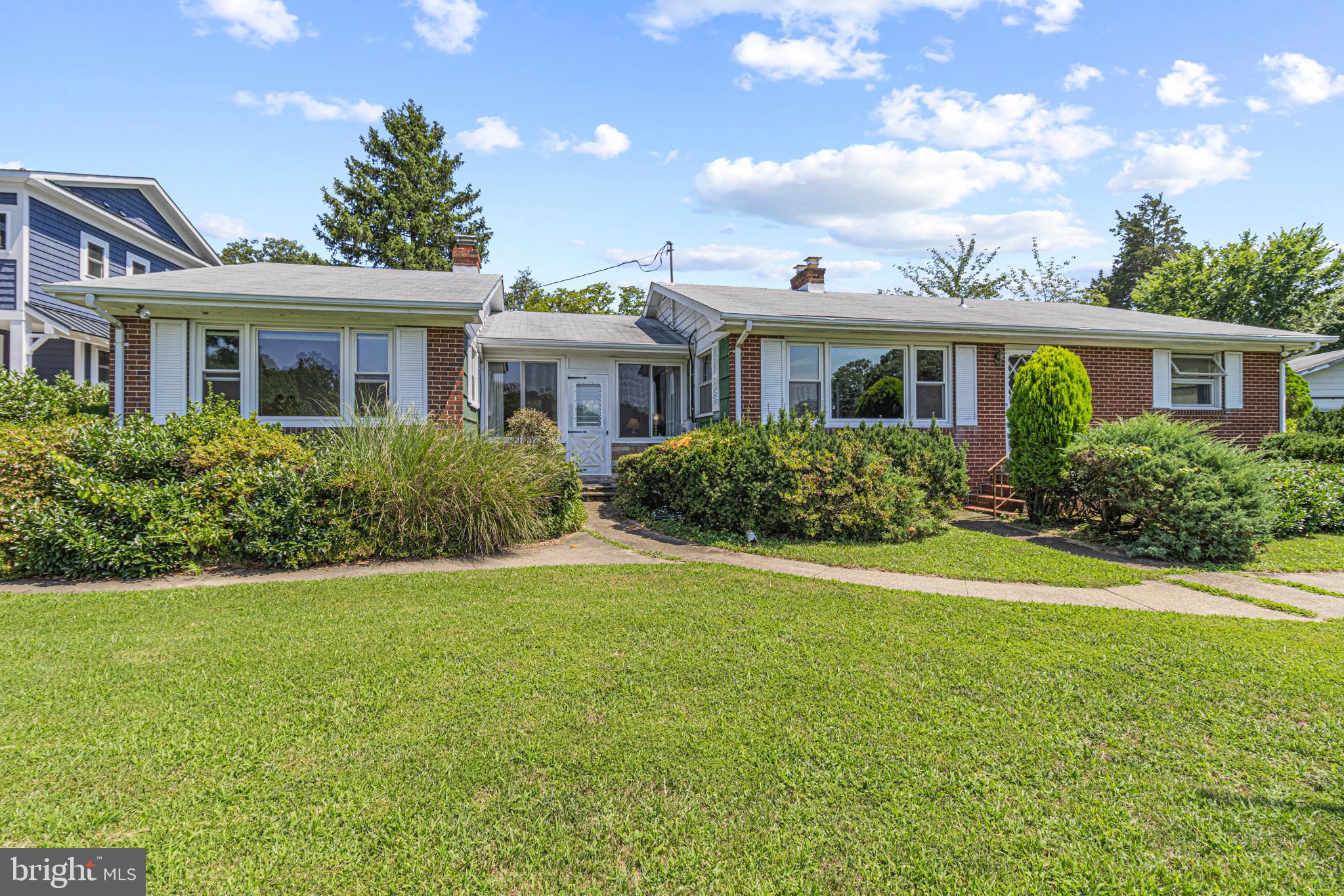 216 Riverside Road Edgewater, MD 21037 - Photo 10 of 35 Very well loved and maintained rancher