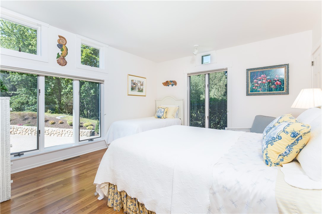 21 Yosemite Valley Road Westerly, RI 02891 - Photo 15 of 38