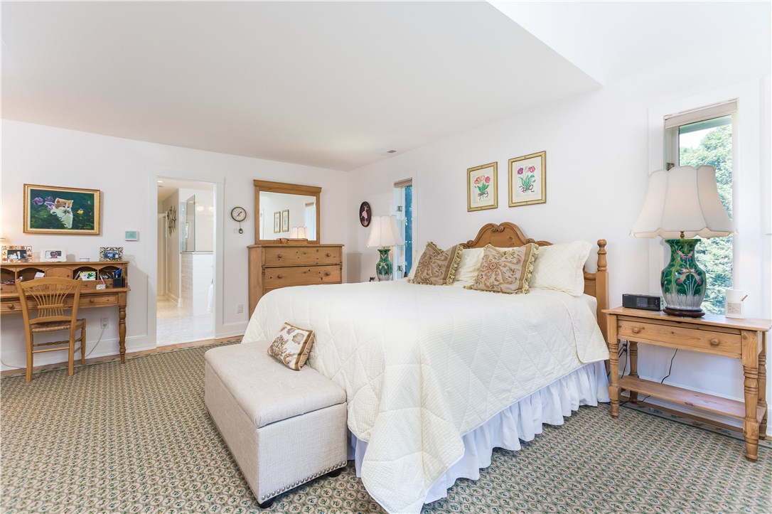 21 Yosemite Valley Road Westerly, RI 02891 - Photo 20 of 38