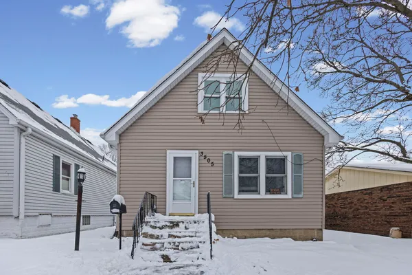 $159,900 | 3505 Peoria Street, Steger, IL 60475
