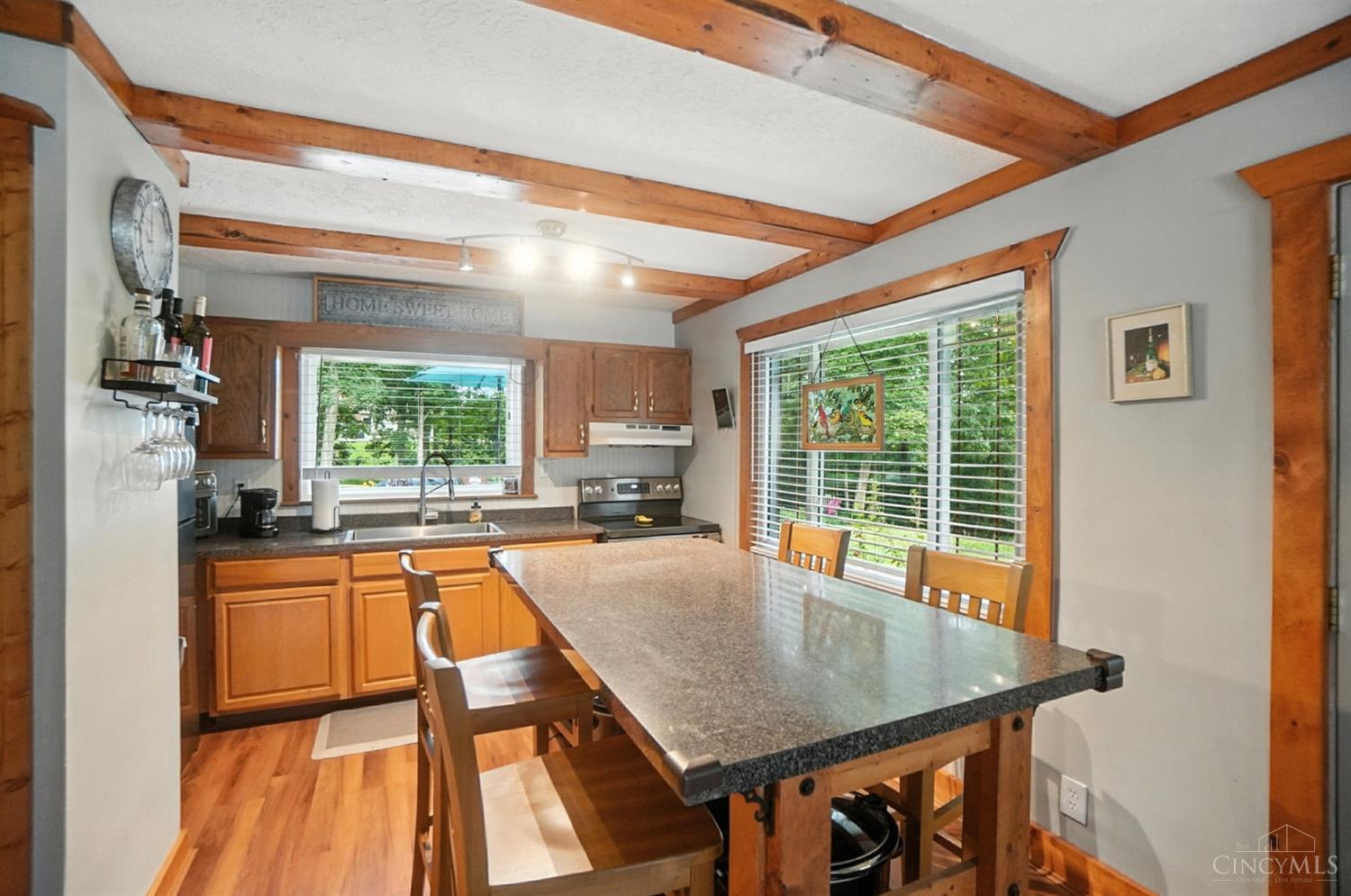1503 Covered Bridge Road Cincinnati, OH 45231 - Photo 11 of 33
