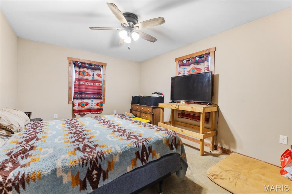 16093 Smith Road Farmington, MO 63640 - Photo 13 of 31