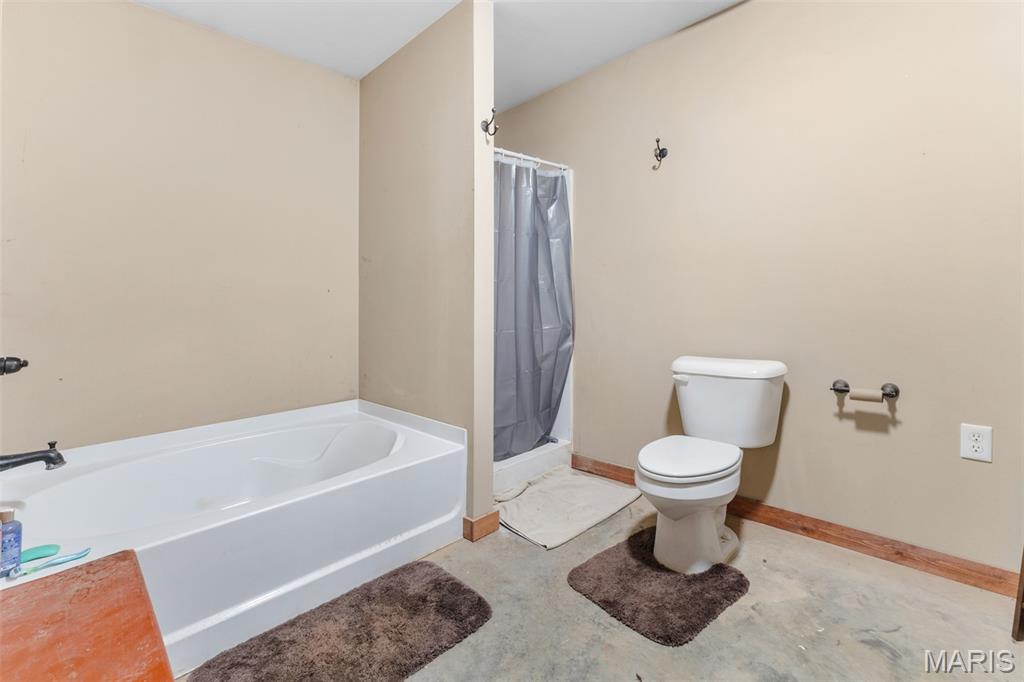 16093 Smith Road Farmington, MO 63640 - Photo 16 of 31