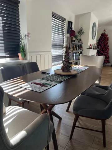 a view of a workspace with furniture