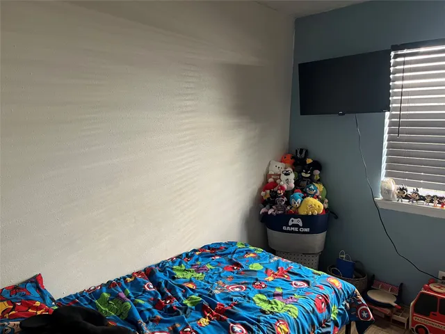 a view of utility room