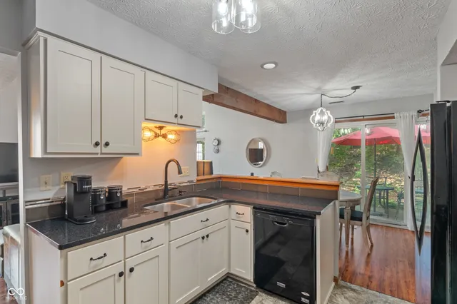 $195,000 | 9593 Bay Vista W Drive, Indianapolis, IN 46250