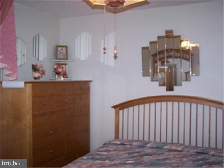 2711 Prescott Road Havertown, PA 19083 - Photo 14 of 25 Bedroom - Main