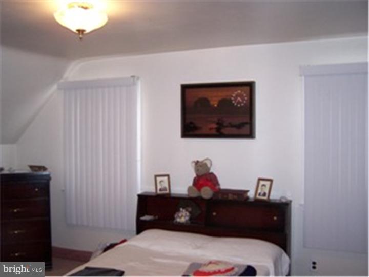 2711 Prescott Road Havertown, PA 19083 - Photo 17 of 25 Bedroom 3