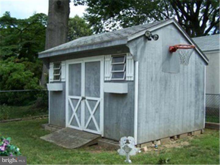 2711 Prescott Road Havertown, PA 19083 - Photo 22 of 25 Storage Shed