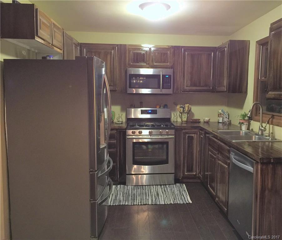 1053 Kilpatrick Road, Unit 6 Hendersonville, NC 28739 - Photo 11 of 15 Gallery Image 11