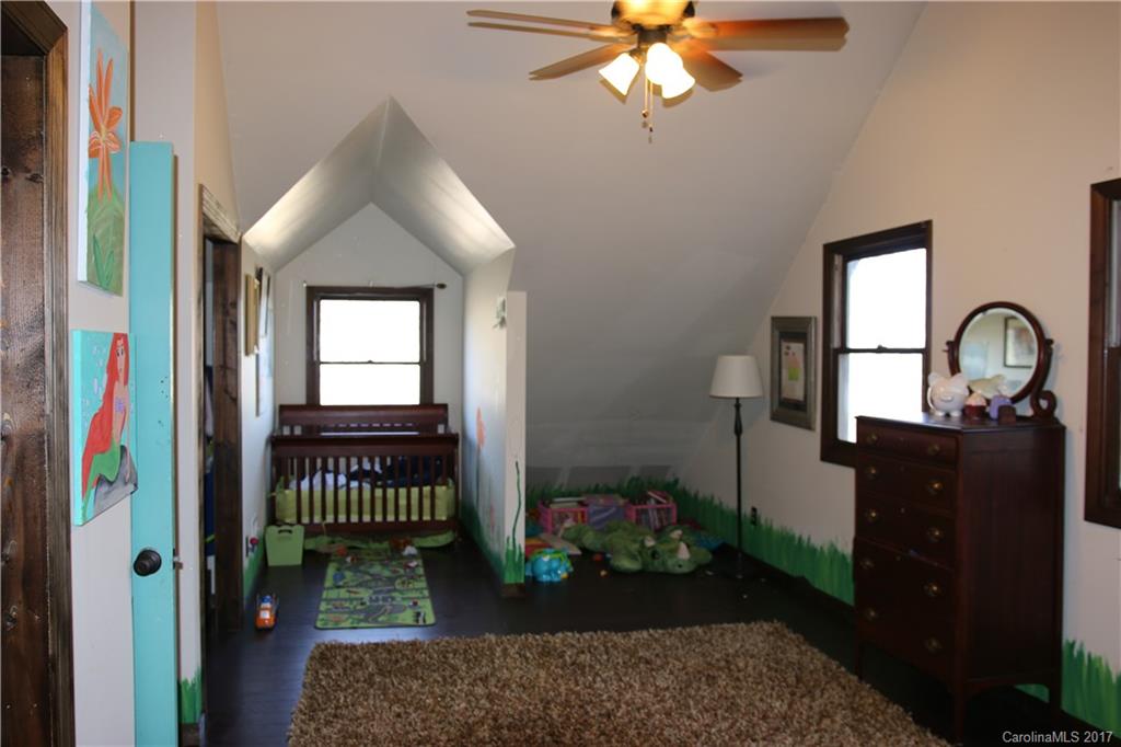 1053 Kilpatrick Road, Unit 6 Hendersonville, NC 28739 - Photo 14 of 15 Gallery Image 14