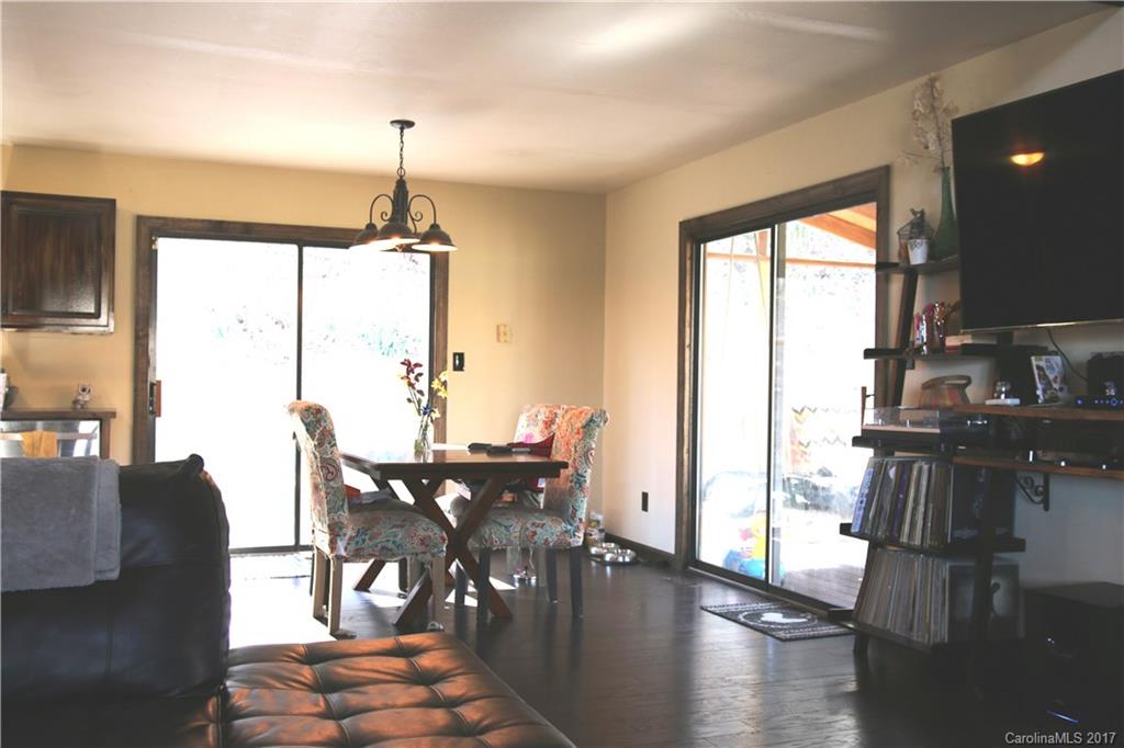 1053 Kilpatrick Road, Unit 6 Hendersonville, NC 28739 - Photo 7 of 15 Gallery Image 7