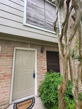$1,550 | 2120 Wilcrest Drive, Unit 103, Houston, TX 77077