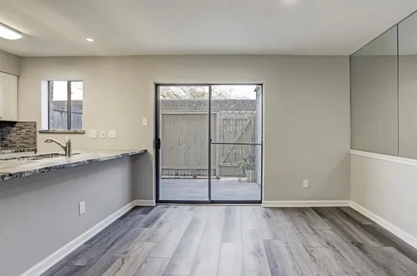 $1,550 | 2120 Wilcrest Drive, Unit 103, Houston, TX 77077