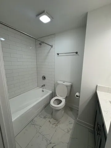 $1,600 | 4656 West 87th Street, Unit 2S, Chicago, IL 60652