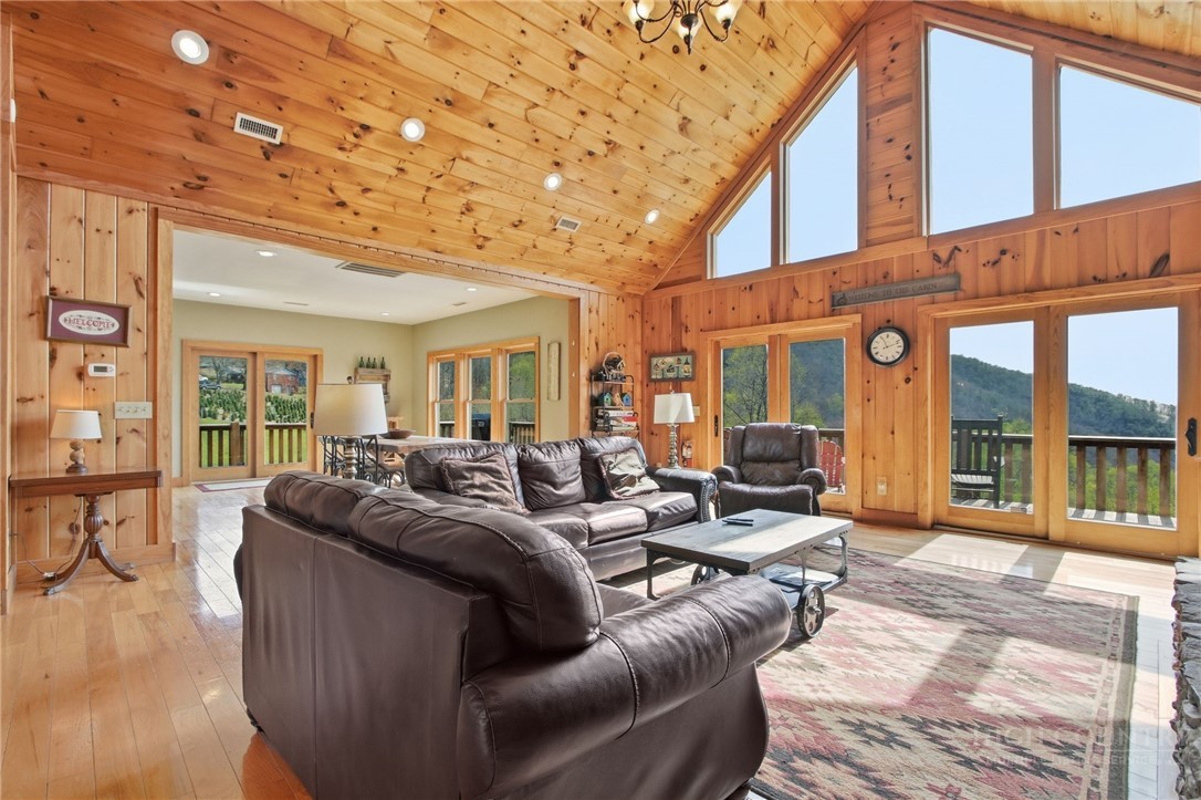 2081 Blackberry Road Boone, NC 28607 - Photo 13 of 45