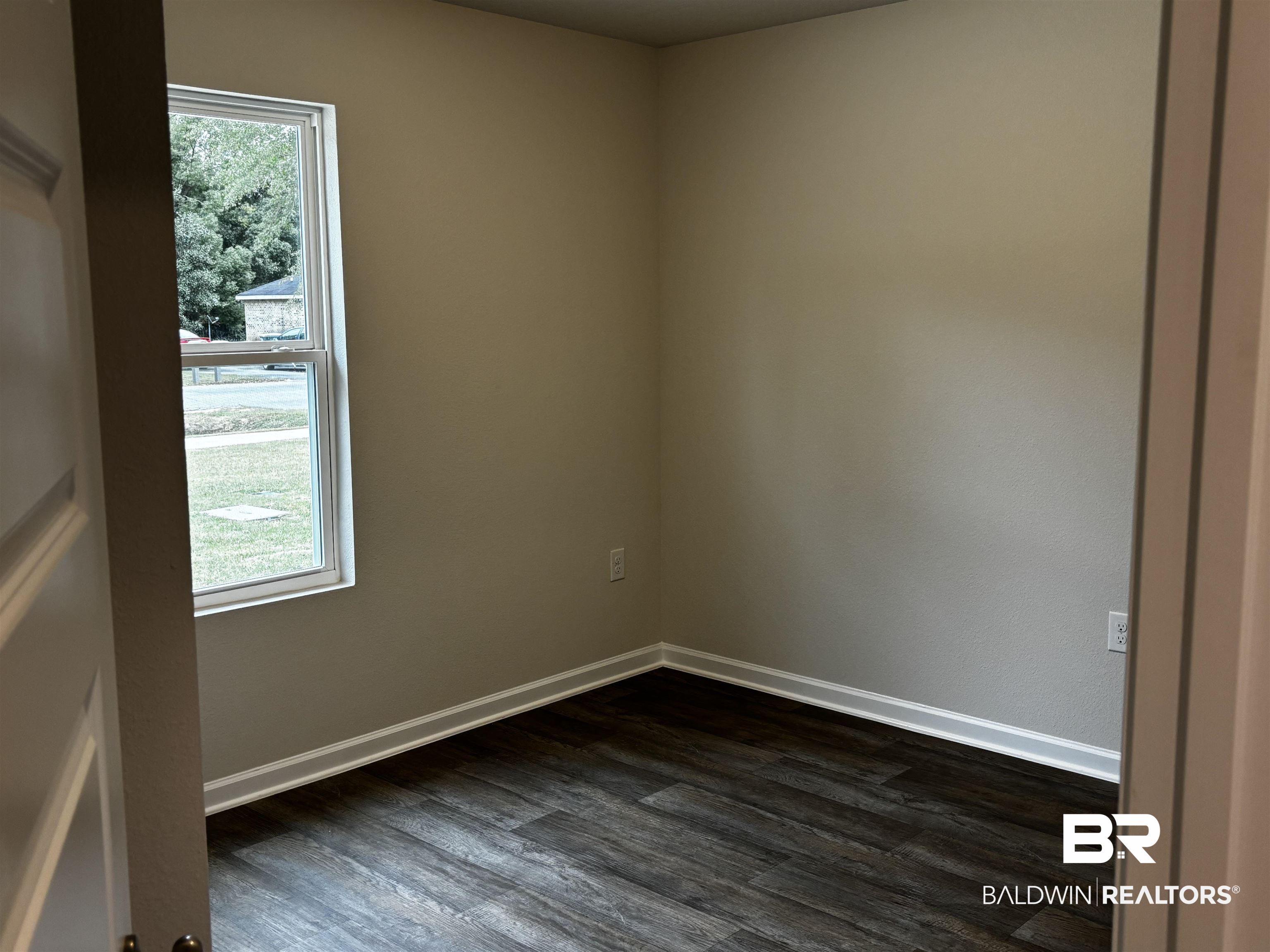 13717 Shea Circle Foley, AL 36535 - Photo 5 of 28