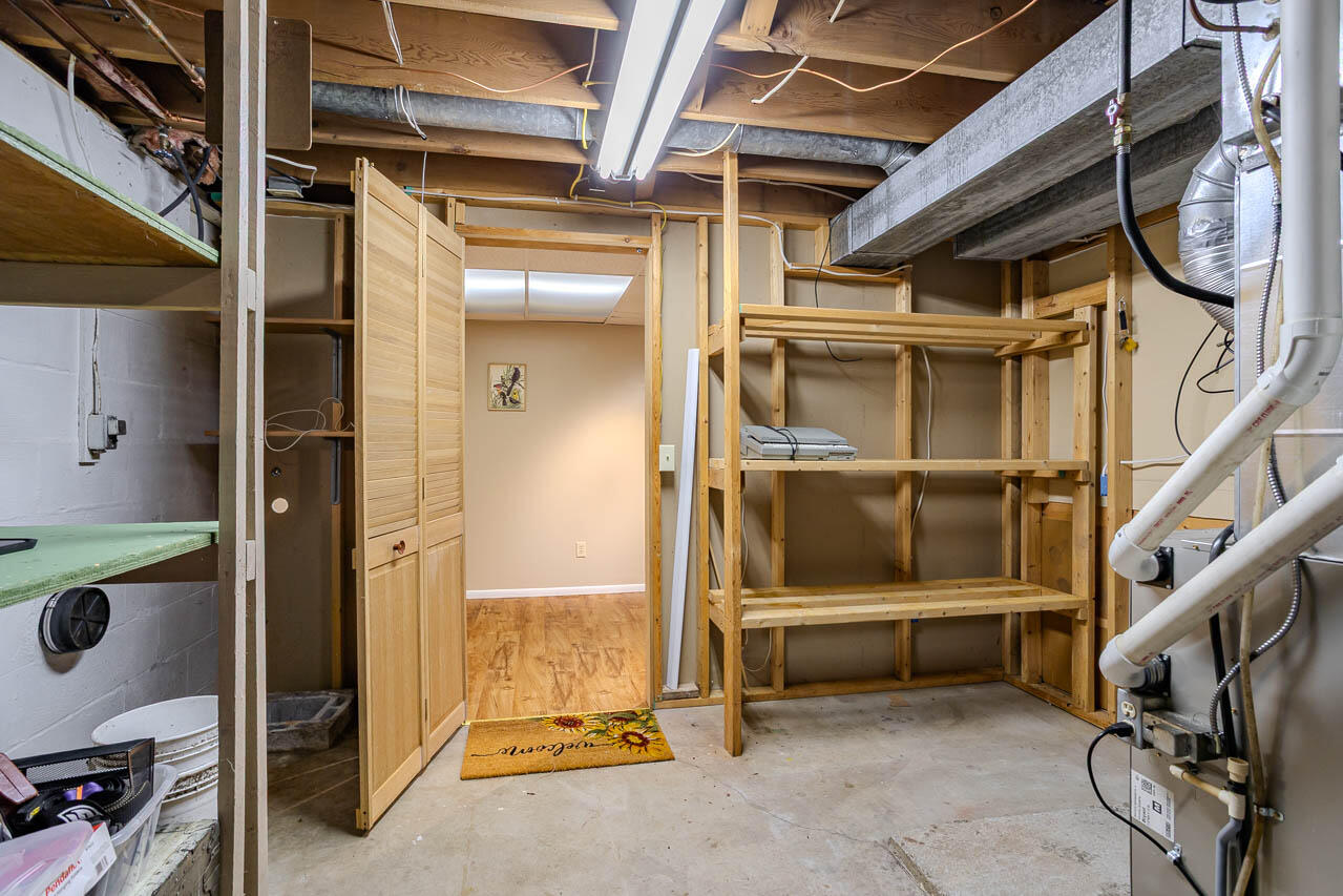 1111 Marquardt Road Wausau, WI 54403 - Photo 56 of 62 Utility room