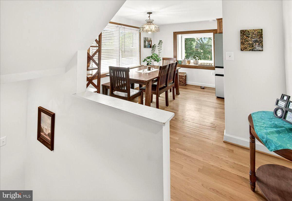 17500 Kohlhoss Road Poolesville, MD 20837 - Photo 17 of 53 Real hardwood floors