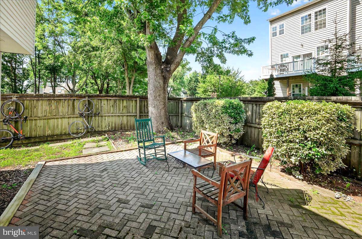 17500 Kohlhoss Road Poolesville, MD 20837 - Photo 4 of 53 Backyard like no other townhome in Poolesville