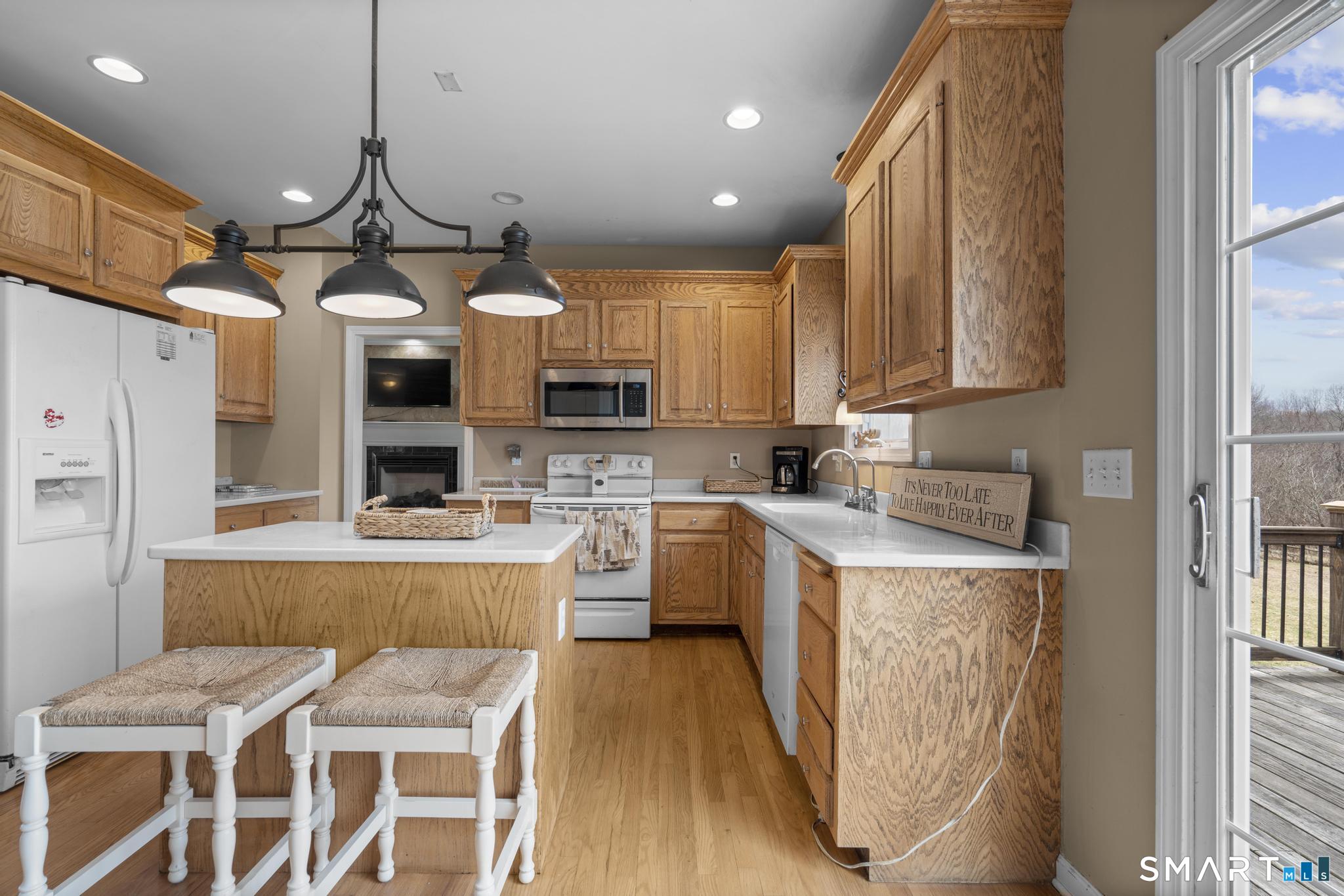 16 Larkey Road Oxford, CT 06478 - Photo 15 of 39