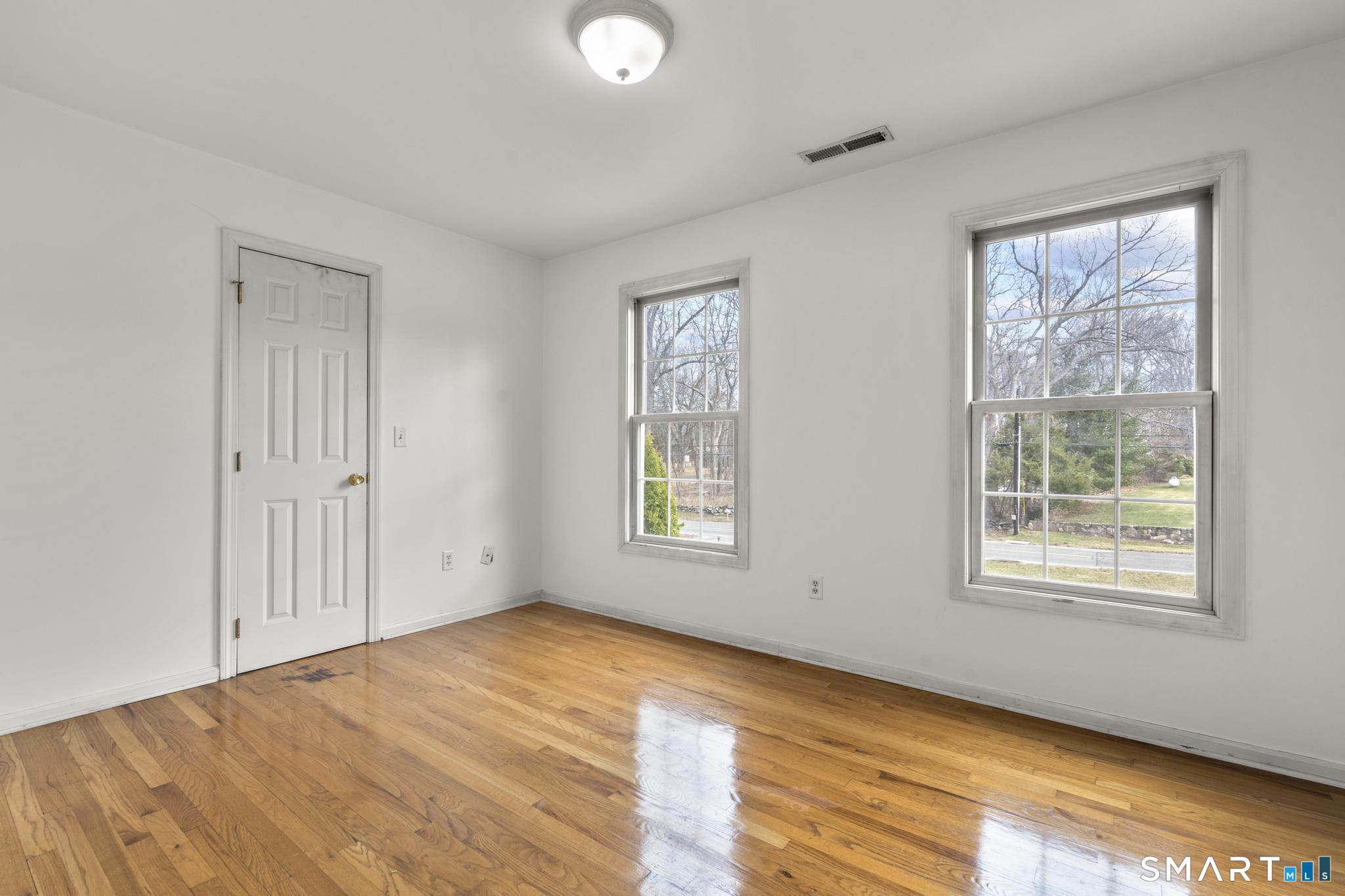 16 Larkey Road Oxford, CT 06478 - Photo 18 of 39