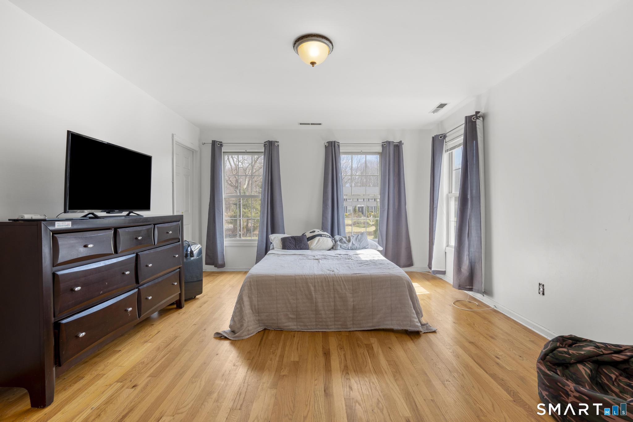 16 Larkey Road Oxford, CT 06478 - Photo 27 of 39