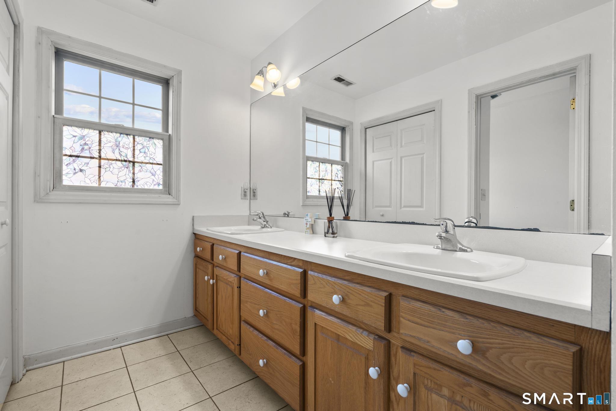 16 Larkey Road Oxford, CT 06478 - Photo 29 of 39