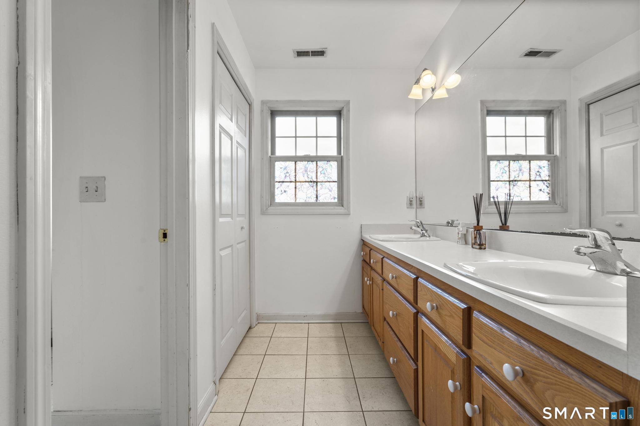 16 Larkey Road Oxford, CT 06478 - Photo 30 of 39