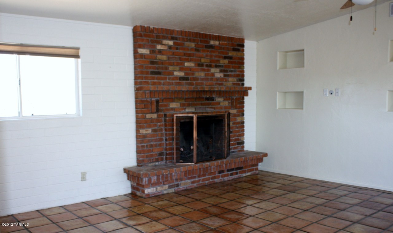 5565 South Caballo Road Tucson, AZ 85746 - Photo 5 of 16 Gallery Image 5