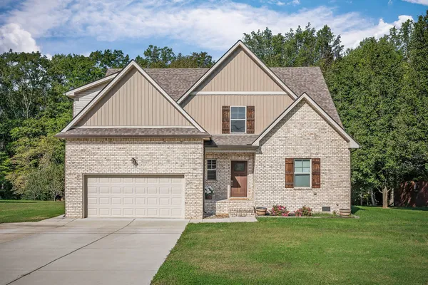 $448,900 | 158 Briarwood Lane, Smithville, TN 37166