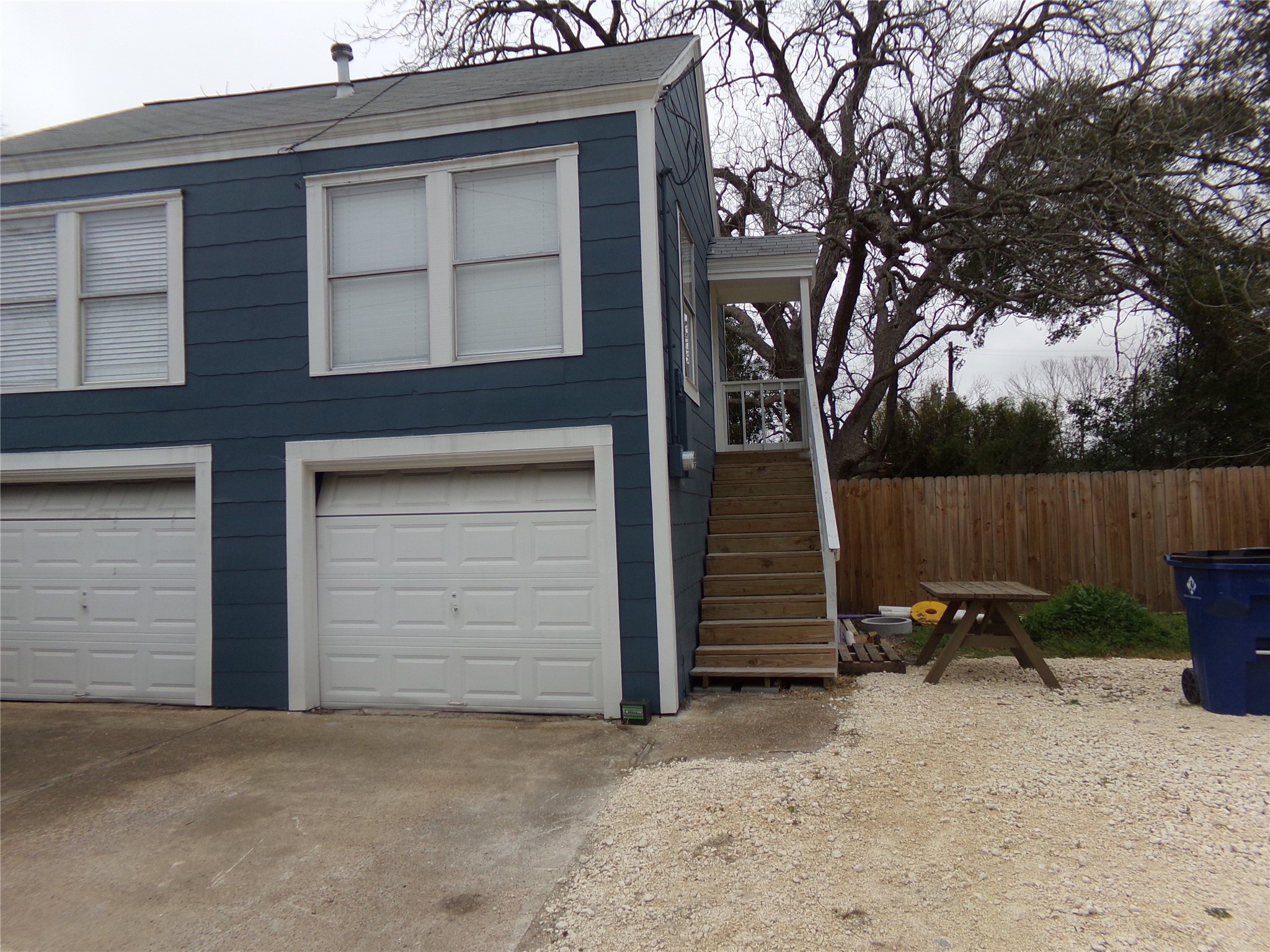 414 North Pecan Street Angleton, TX 77515 - Photo 1 of 6 Gallery Image 1