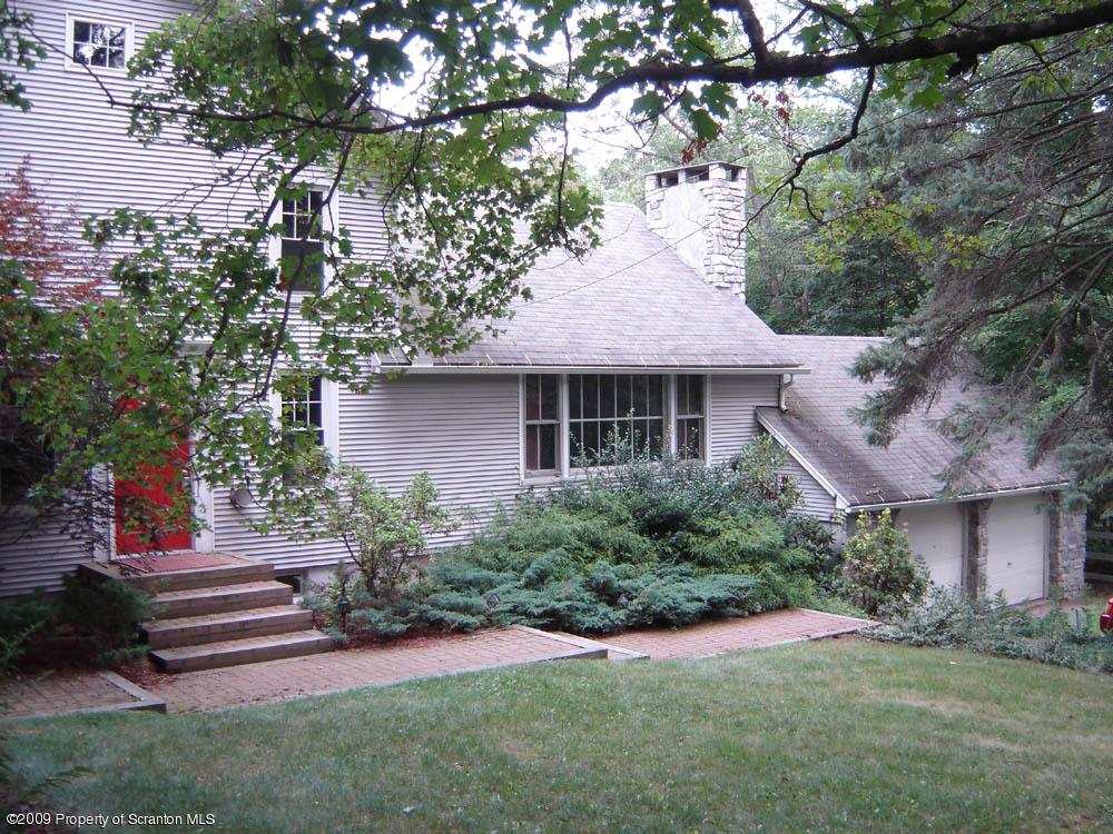 345 Stone Road Dalton, PA 18414 - Photo 3 of 26 Gallery Image 3