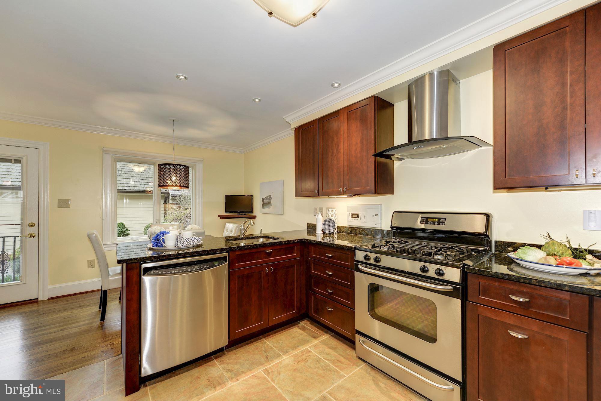 7260 Evans Mill Road McLean, VA 22101 - Photo 14 of 30 Kitchen