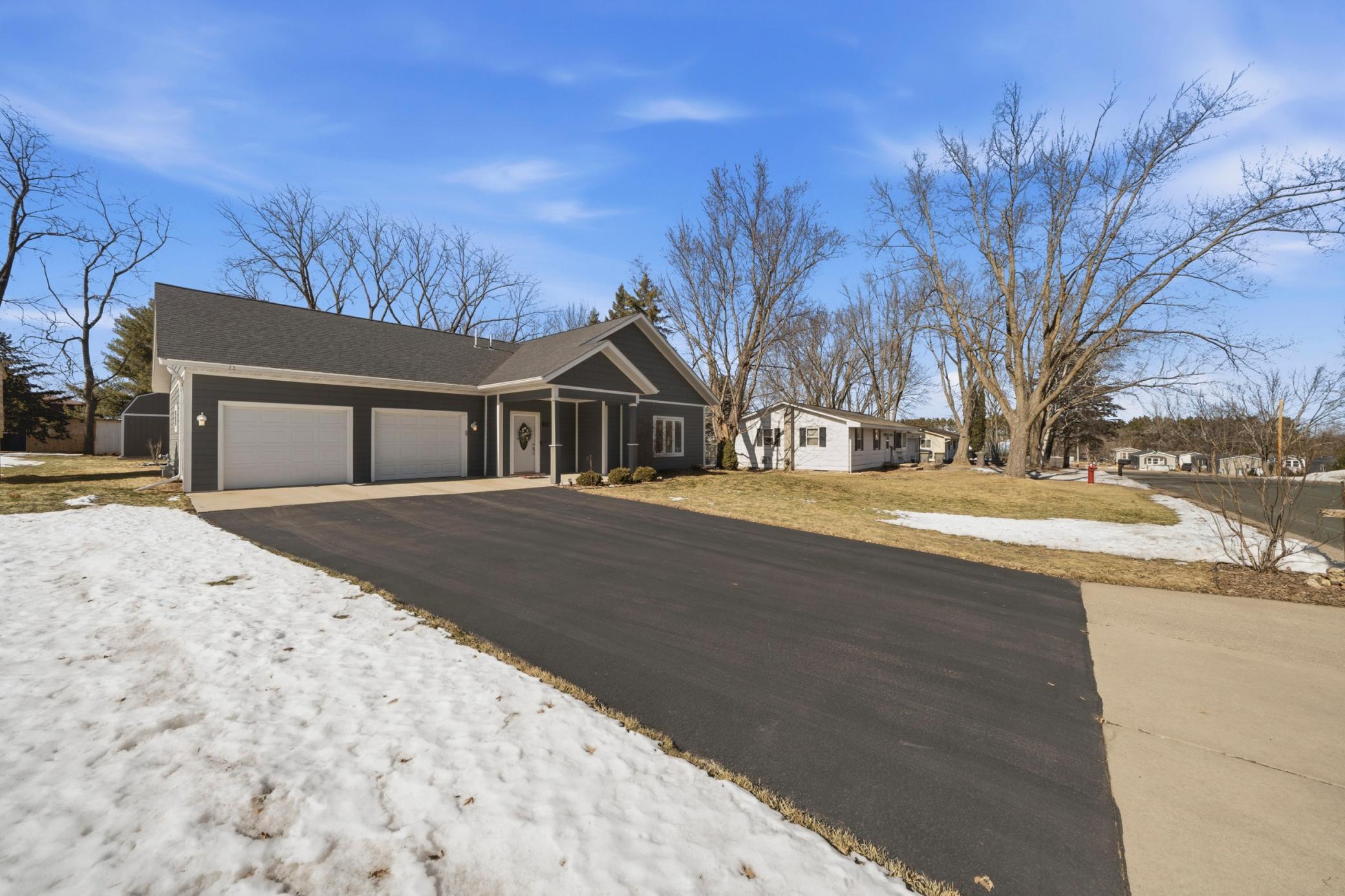 535 Clark Street Hammond, WI 54015 - Photo 3 of 28