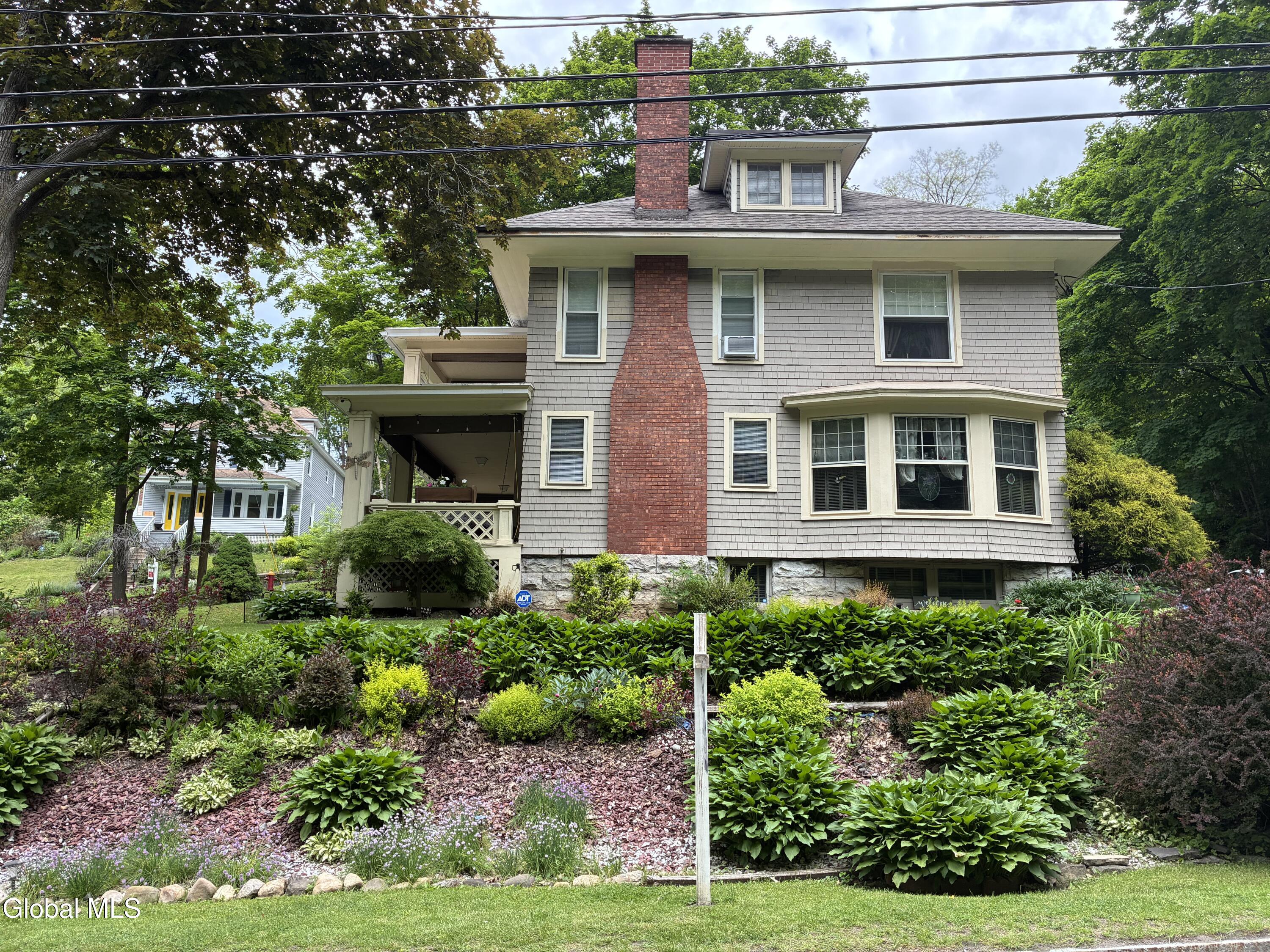 24 Northampton Road Amsterdam, NY 12010 - Photo 6 of 46 IMG_6078 (1)