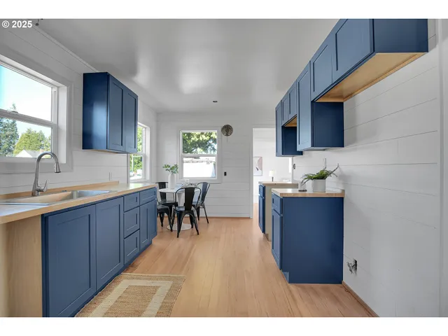 $619,000 | 574 South Ivy Street, Canby, OR 97013