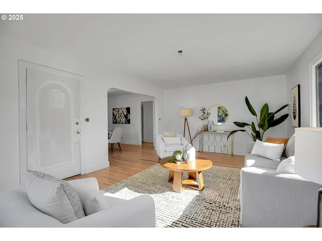 $619,000 | 574 South Ivy Street, Canby, OR 97013