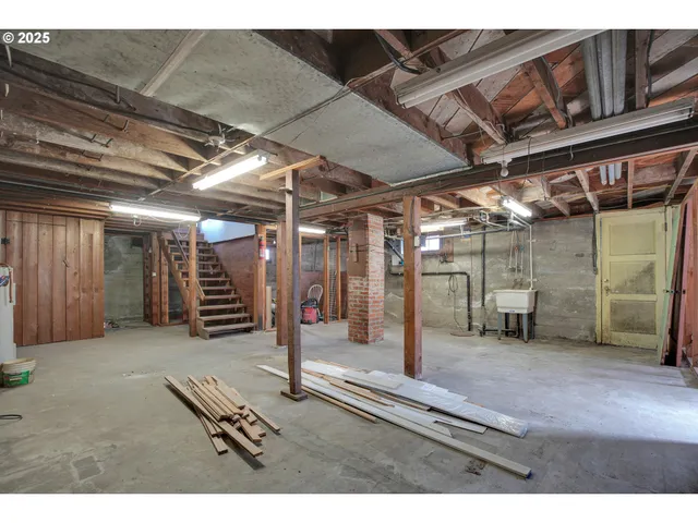 $619,000 | 574 South Ivy Street, Canby, OR 97013