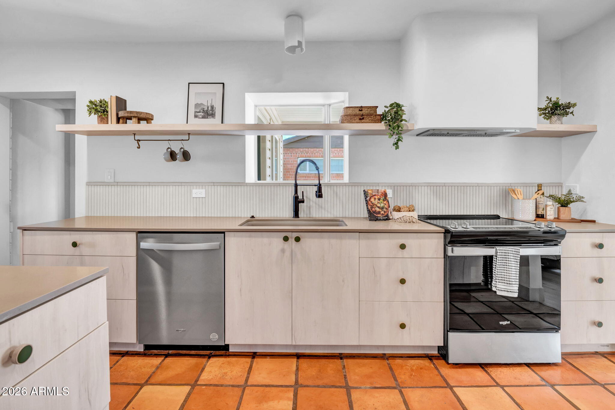 826 East Lamar Road Phoenix, AZ 85014 - Photo 4 of 19 Kitchen(2)