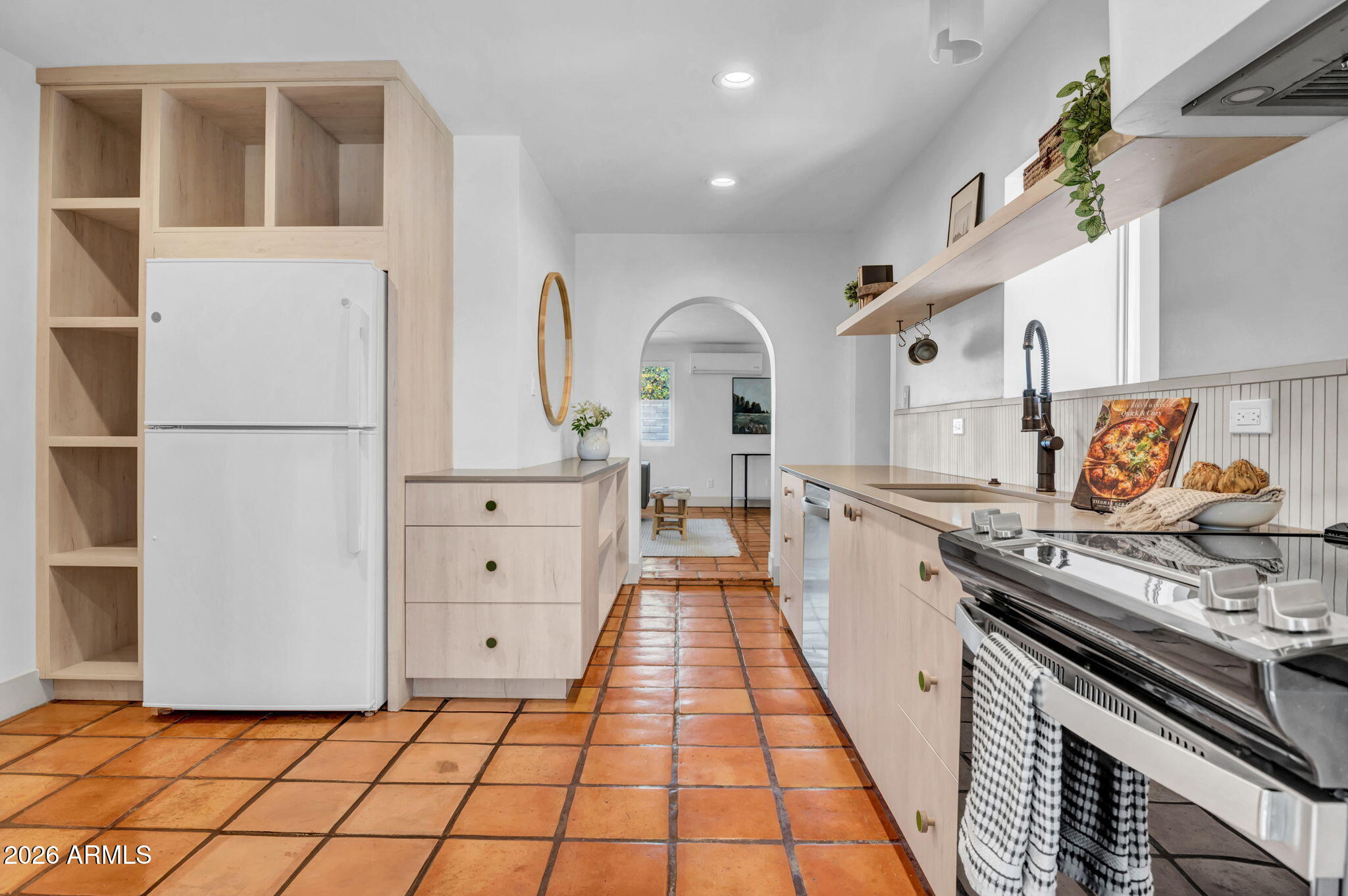 826 East Lamar Road Phoenix, AZ 85014 - Photo 7 of 19 Kitchen(3)