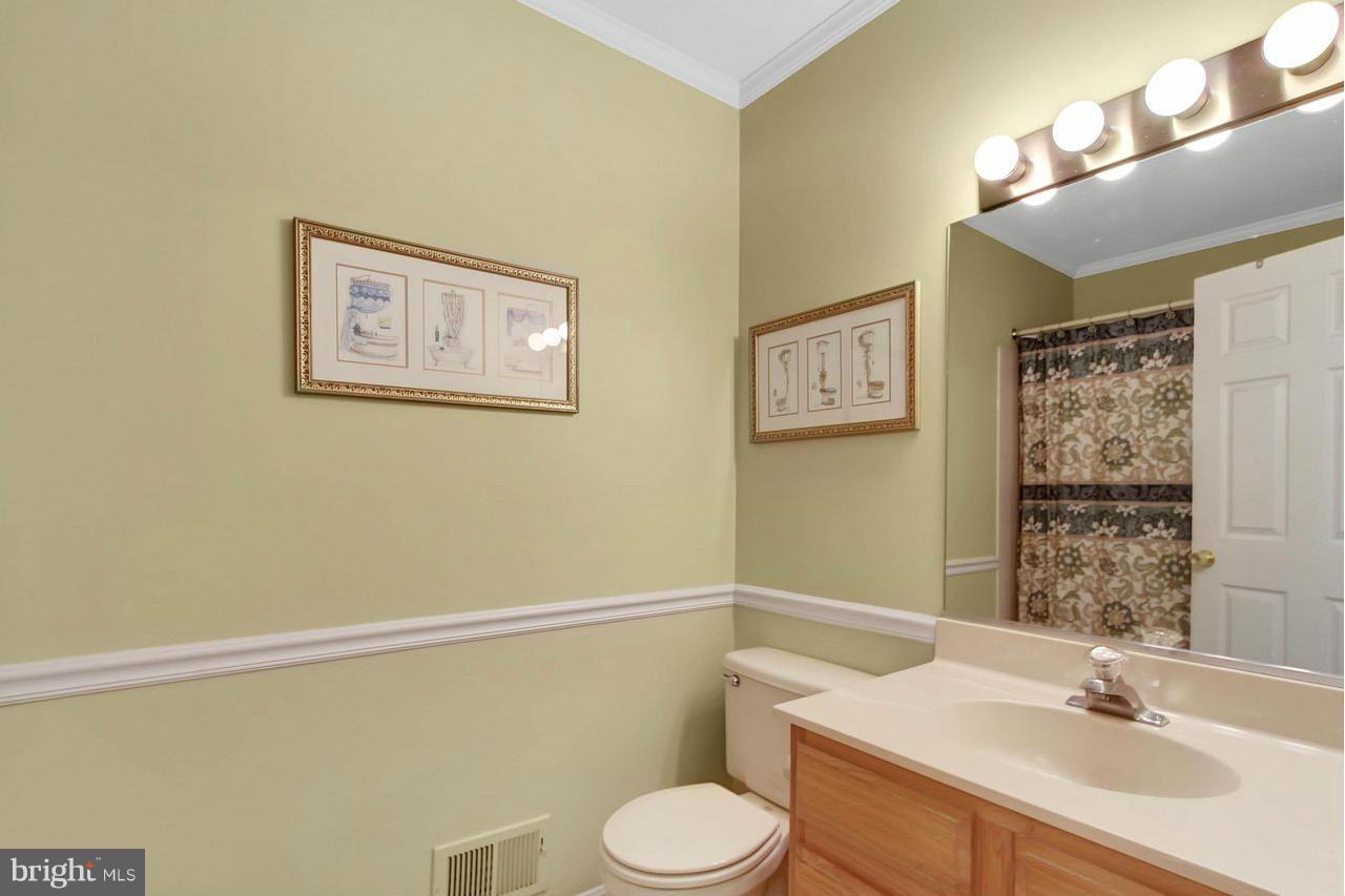 529 Broadneck Road Annapolis, MD 21409 - Photo 22 of 30 Master Bathroom