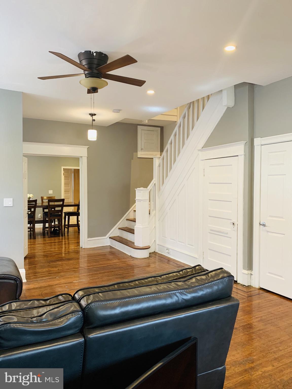 605 Wynnewood Road Philadelphia, PA 19151 - Photo 4 of 26 Living room