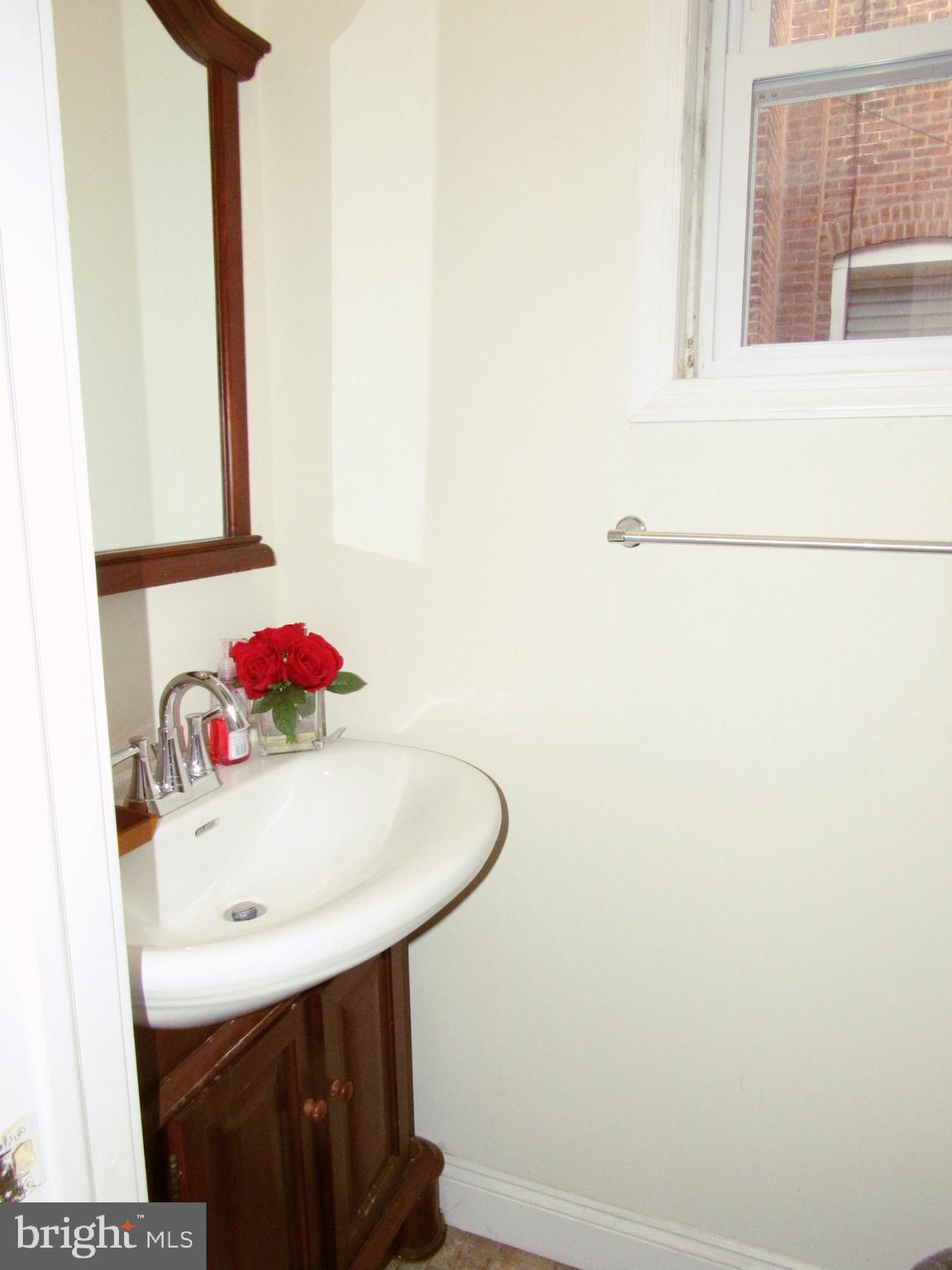 605 Wynnewood Road Philadelphia, PA 19151 - Photo 8 of 26 First floor Bath